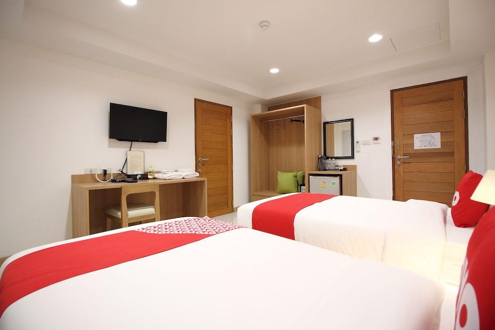 Super Oyo 484 Pannee Residence Khaosan Sha Plus Бангкок Экстерьер фото