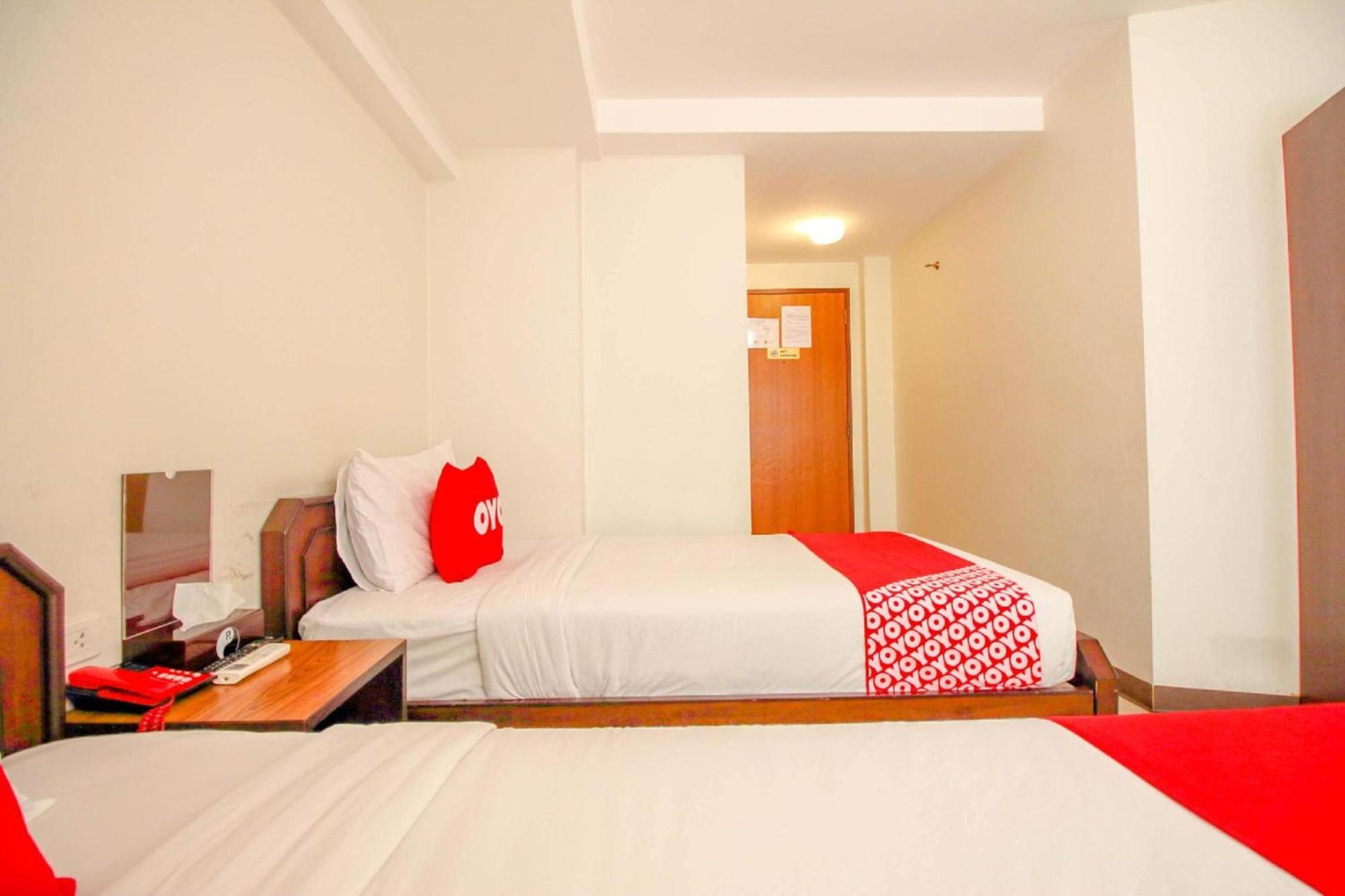 Super Oyo 484 Pannee Residence Khaosan Sha Plus Бангкок Экстерьер фото