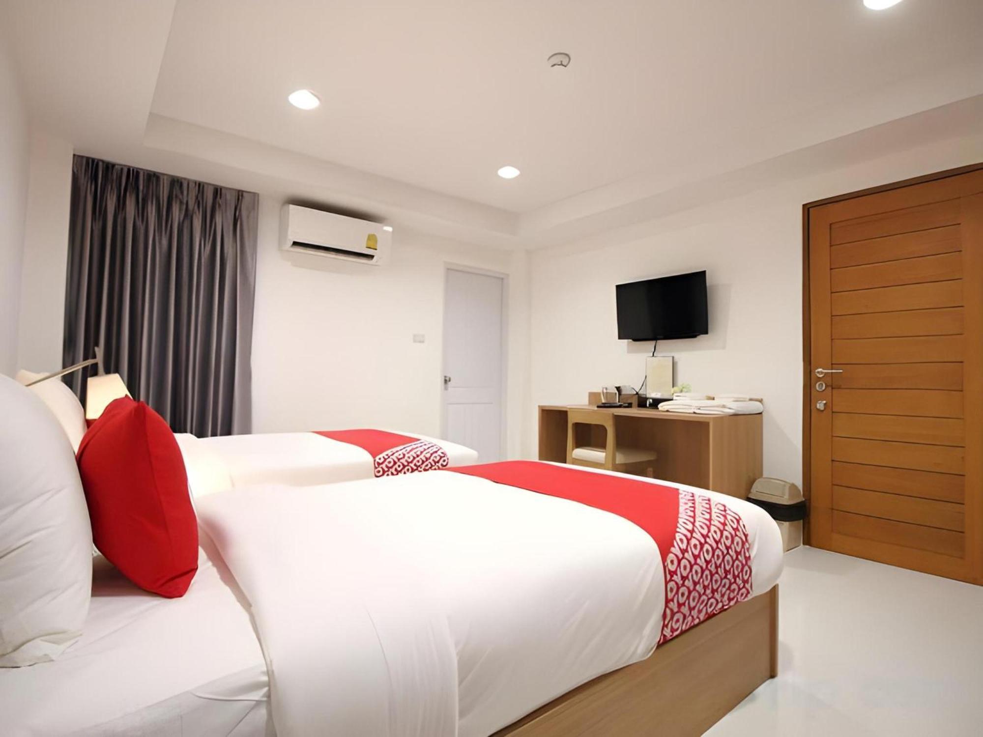 Super Oyo 484 Pannee Residence Khaosan Sha Plus Бангкок Экстерьер фото