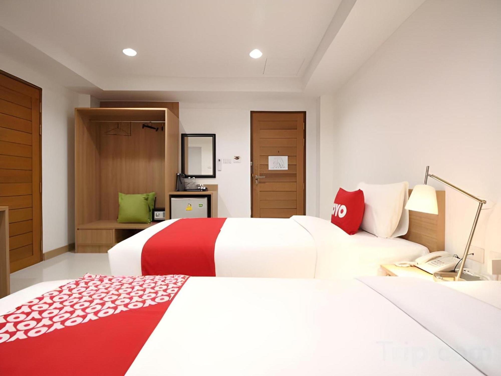 Super Oyo 484 Pannee Residence Khaosan Sha Plus Бангкок Экстерьер фото