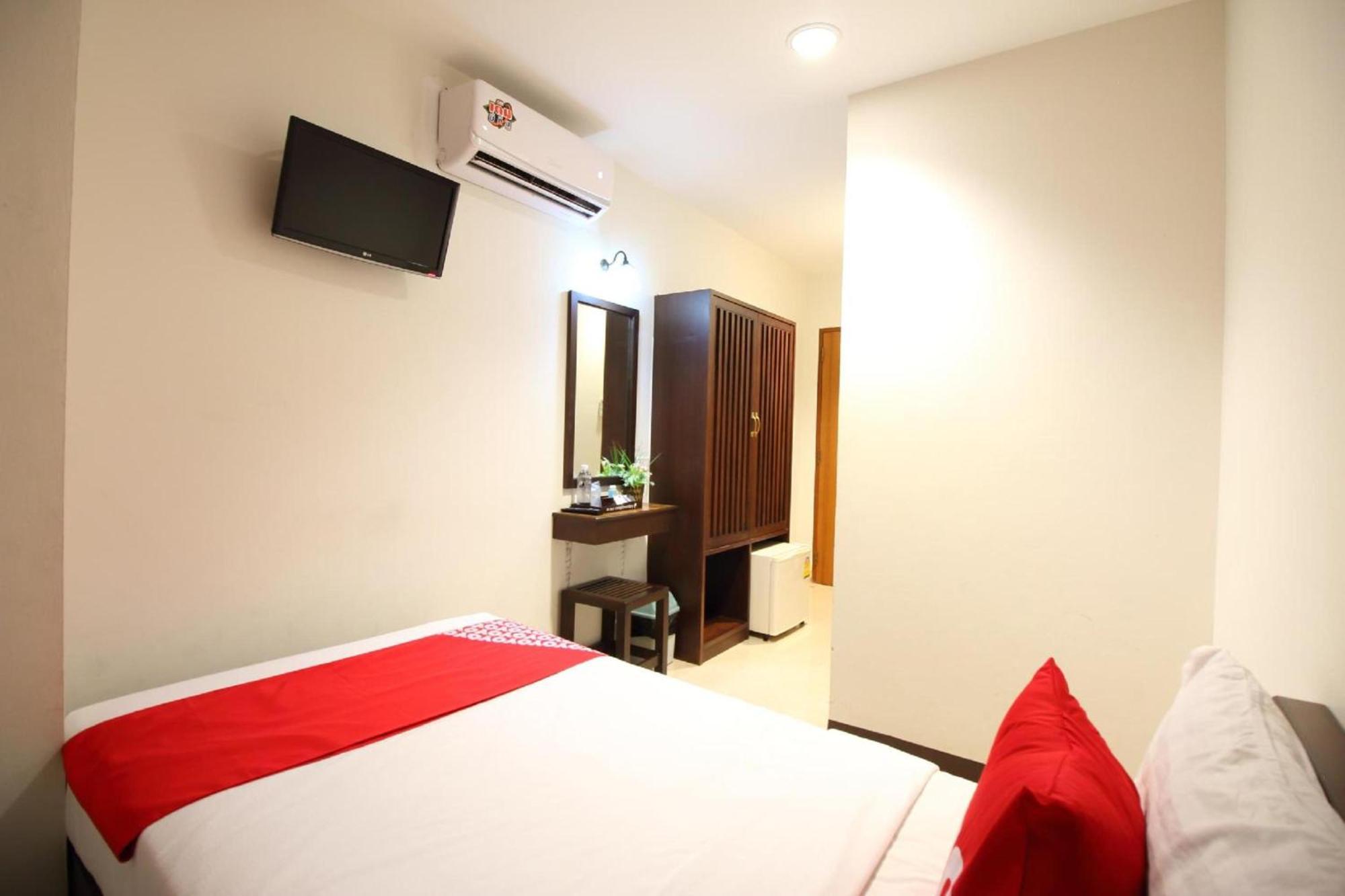 Super Oyo 484 Pannee Residence Khaosan Sha Plus Бангкок Экстерьер фото