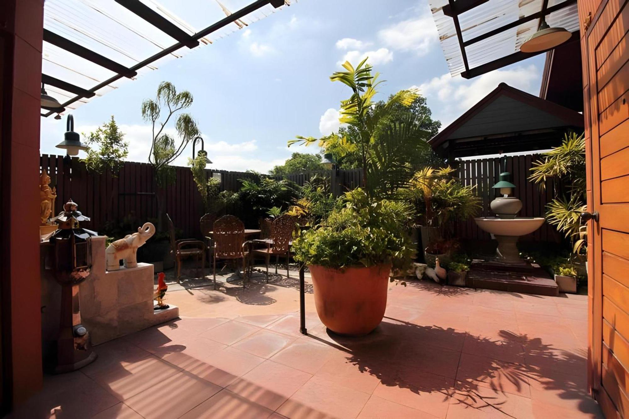 Super Oyo 484 Pannee Residence Khaosan Sha Plus Бангкок Экстерьер фото